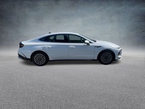 New 2025 Hyundai Sonata SEL image 24