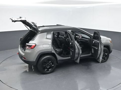 Used 2023 Jeep Compass Trailhawk AWD/4WD image 58