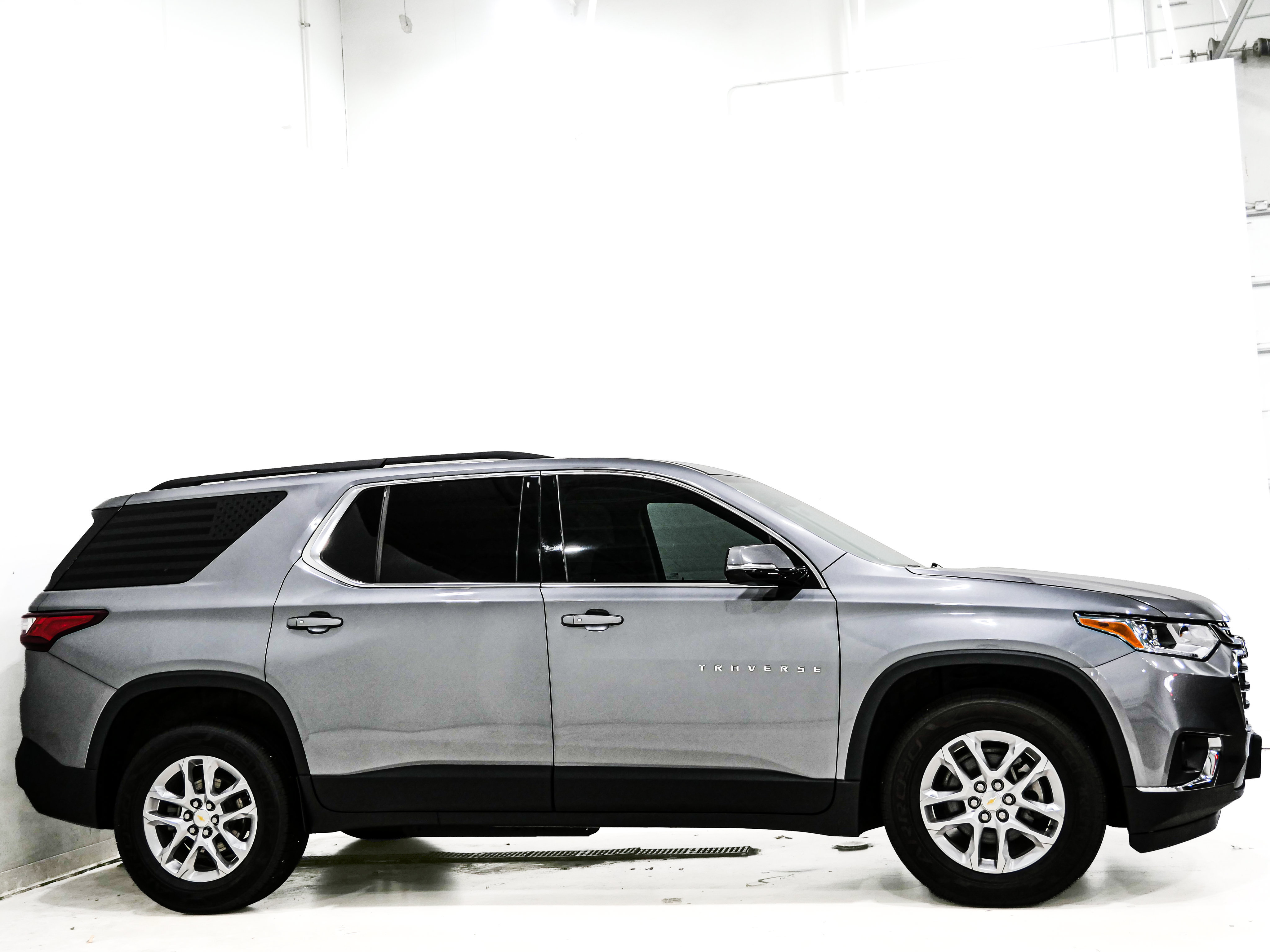 Used 2019 Chevrolet Traverse LT FWD image 4