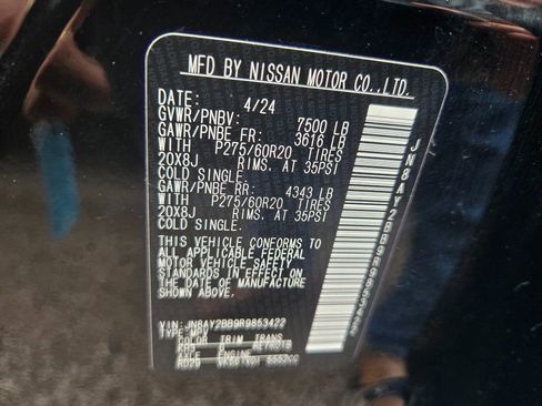 Used 2024 Nissan Armada SL w/ Captain's Chairs Package image 14