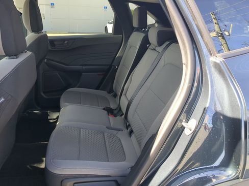 Used 2022 Ford Escape SE w/ SE Sport Appearance Package image 20