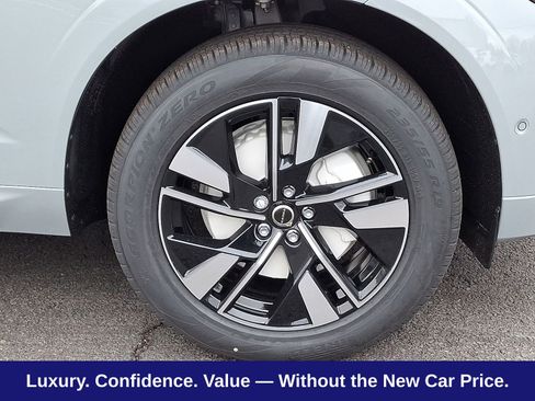Used 2026 Volvo XC60 B5 Plus w/ Protection Package Premier AWD/4WD image 9