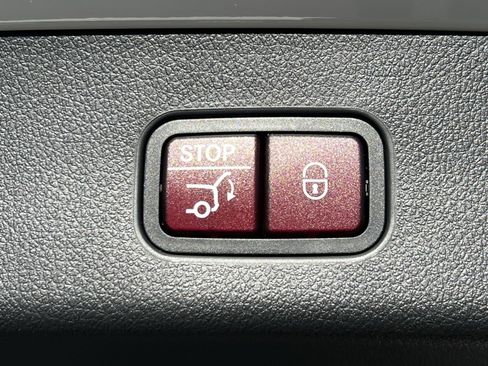 New 2026 Mercedes-Benz GLC 350e 4MATIC image 25