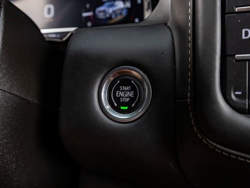 Used 2023 GMC Yukon XL Denali Ultimate image 21