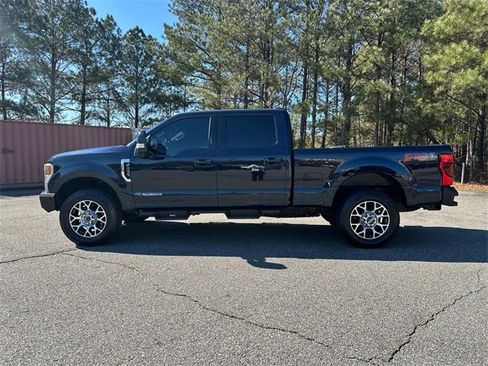 Certified 2022 Ford F250 Lariat w/ Lariat Ultimate Package image 4