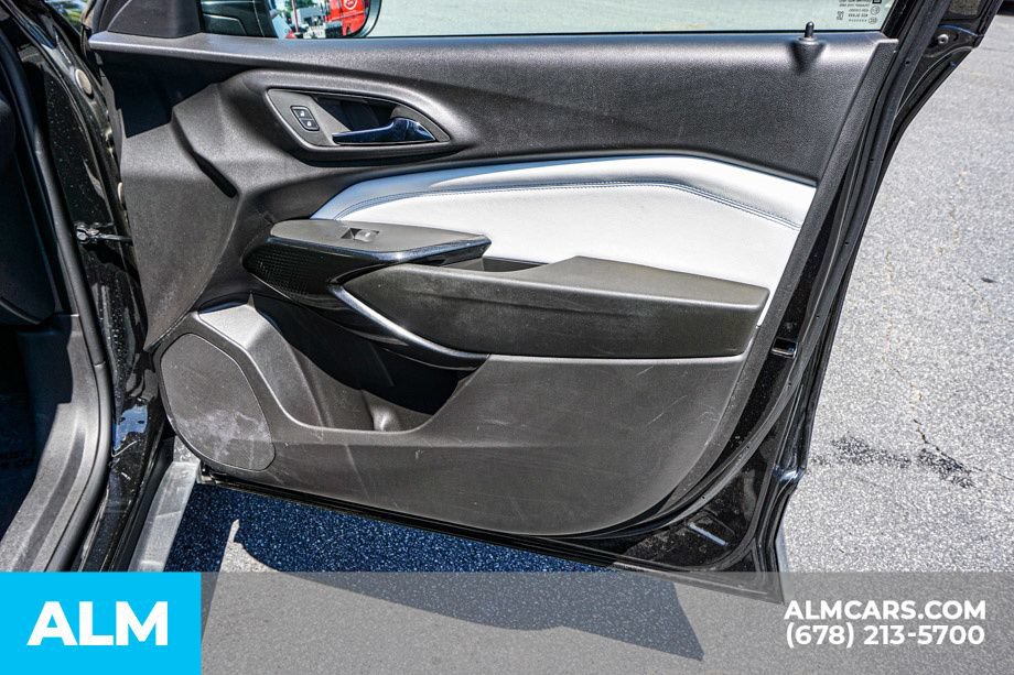 Used 2025 Chevrolet Trax LT FWD image 49