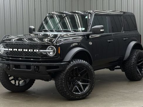 Used 2024 Ford Bronco Wildtrak AWD/4WD image 1