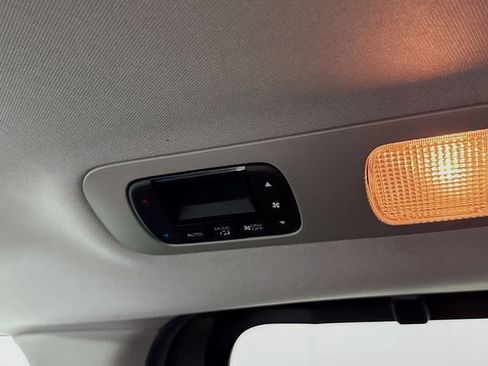 Used 2018 Honda Odyssey EX-L image 26