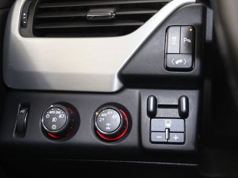 Used 2015 GMC Yukon SLE w/ Convenience Package AWD/4WD image 23