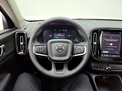 New 2026 Volvo XC40 B5 Plus w/ Climate Package AWD/4WD image 21