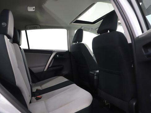 Used 2016 Toyota RAV4 XLE image 12