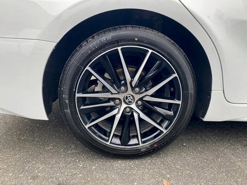 Used 2023 Toyota Camry SE image 14