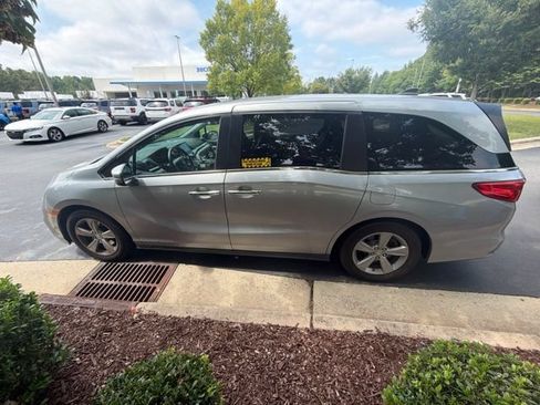 Used 2018 Honda Odyssey EX-L image 5