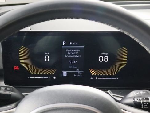 Used 2024 Kia Sorento S image 11