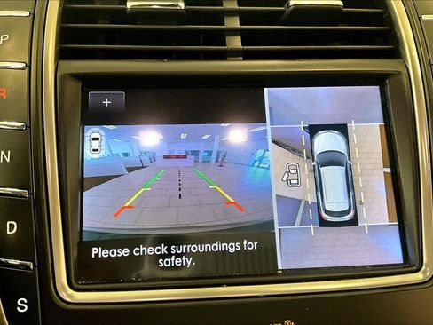 Used 2019 Lincoln Nautilus Reserve FWD image 25