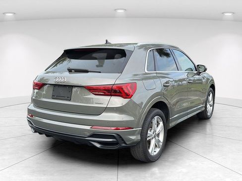 Used 2020 Audi Q3 2.0T Premium w/ Convenience Package AWD/4WD image 4