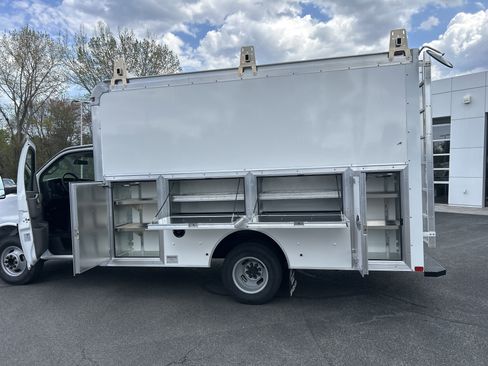 New 2026 GMC Savana 3500 w/ Power Convenience Package RWD image 13