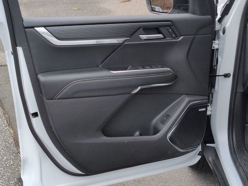 Used 2026 GMC Acadia Elevation w/ Black Edition image 30