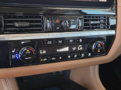 New 2026 Nissan Pathfinder Platinum AWD/4WD image 30