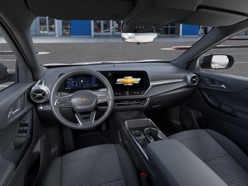 New 2026 Chevrolet Equinox LT w/ Midnight Edition FWD image 16