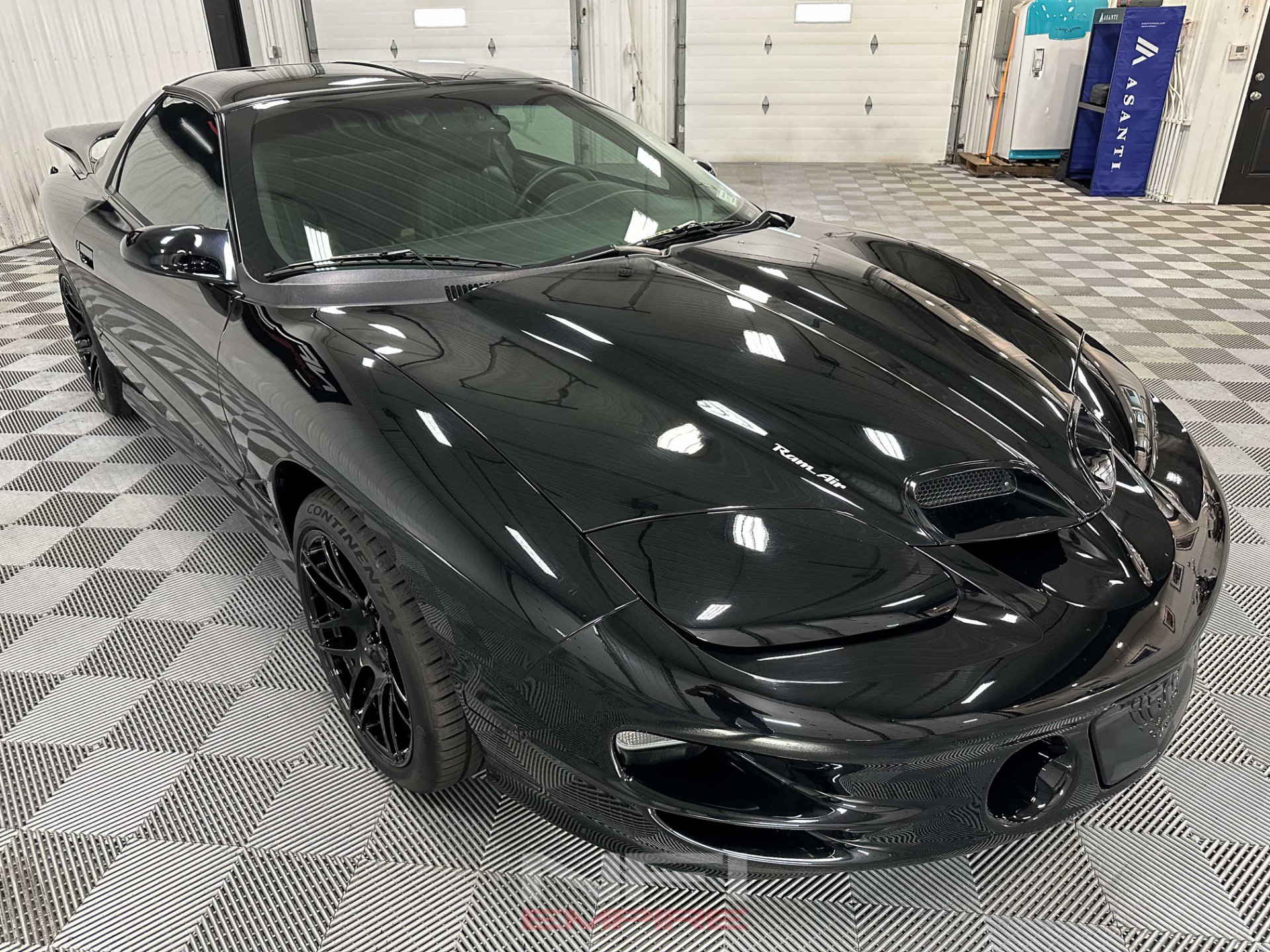Used 1998 Pontiac Firebird Formula w/ Security Pkg RWD image 5