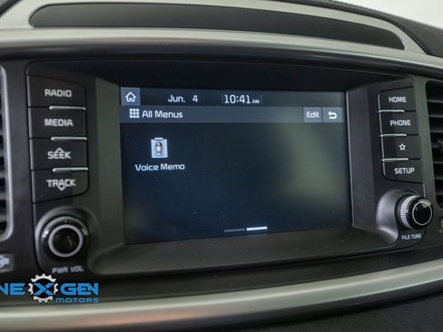 Used 2019 Kia Sorento AWD image 18