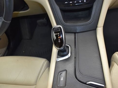 Used 2018 Cadillac XT5 Luxury image 26