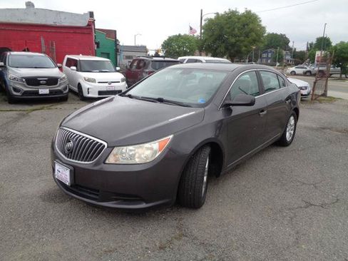 Used 2013 Buick LaCrosse FWD image 1