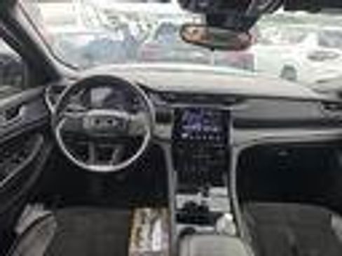 Used 2023 Jeep Grand Cherokee L Laredo AWD/4WD image 9