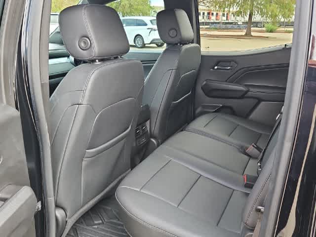 Used 2024 Chevrolet Colorado LT w/ LT Convenience Package III RWD image 16