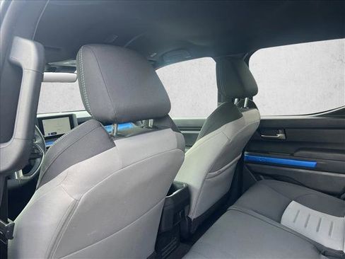 Used 2025 Toyota Tacoma TRD Off-Road image 17