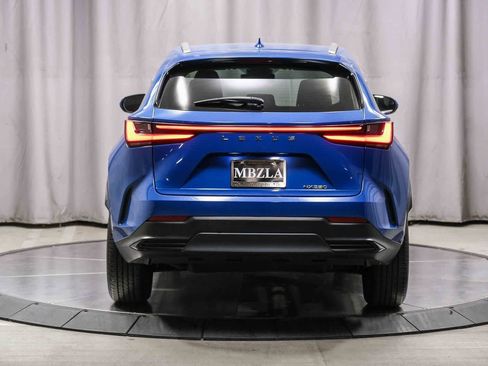 Used 2022 Lexus NX 250 FWD image 3