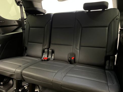 Used 2025 Chevrolet Tahoe LT AWD/4WD image 31