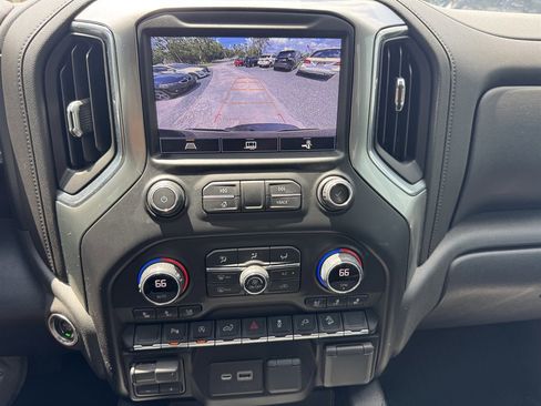 Used 2021 Chevrolet Silverado 1500 LTZ AWD/4WD image 13