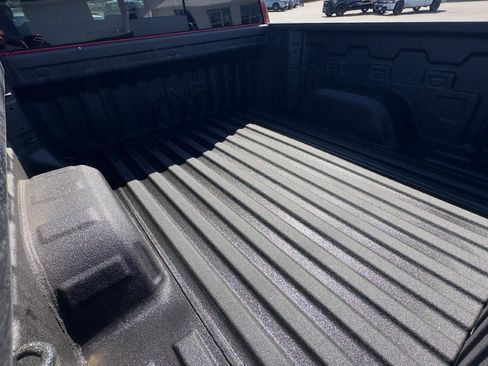 New 2026 GMC Sierra 1500 SLT AWD/4WD image 8