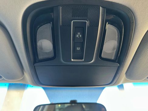 Used 2017 Kia Sorento LX Sport Utility 4D image 21