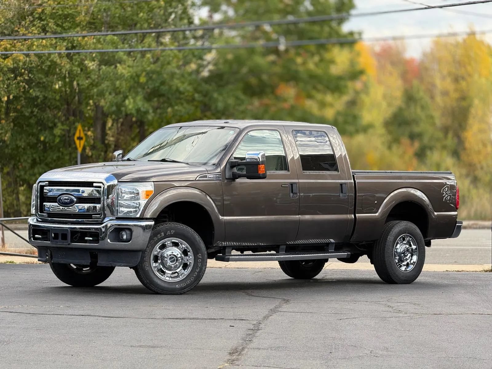 Used 2016 Ford F250 XLT w/ XLT Premium Package AWD/4WD image 26