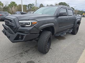 Used 2017 Toyota Tacoma TRD Sport video 1