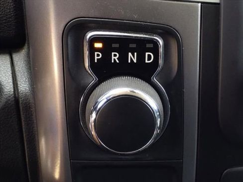 Used 2021 RAM 1500 Classic SLT RWD image 13