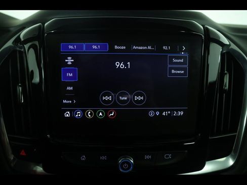 Used 2023 Chevrolet Traverse LT w/ LT Premium Package image 29