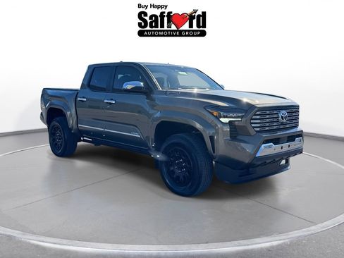 Used 2025 Toyota Tacoma Limited image 10