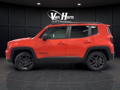 Used 2021 Jeep Renegade Latitude AWD/4WD image 4