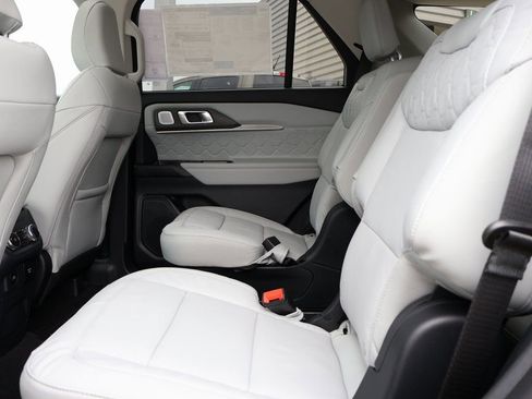 New 2026 Ford Explorer Platinum w/ LUX Leather Package image 20