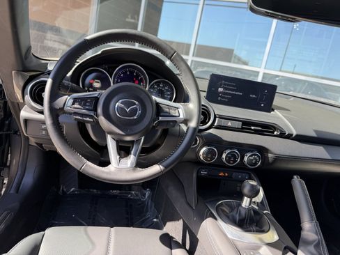 Used 2024 MAZDA MX-5 Miata RF Grand Touring image 16