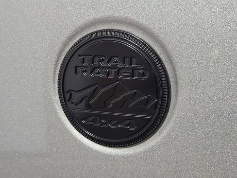 Used 2021 Jeep Wrangler Unlimited Sahara AWD/4WD image 7
