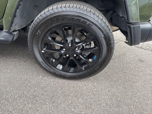 Used 2023 Jeep Wrangler Unlimited Sahara w/ Cold Weather Group image 5