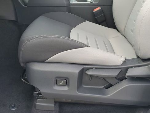 Used 2025 Toyota Tacoma TRD Off-Road image 12