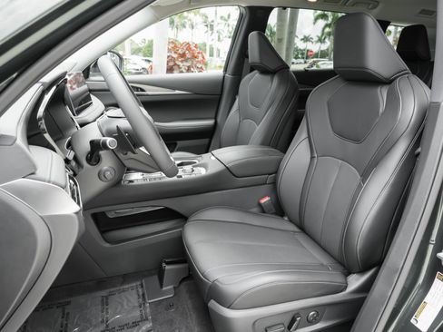 Certified 2026 INFINITI QX60 Luxe w/ Cargo Package FWD image 6