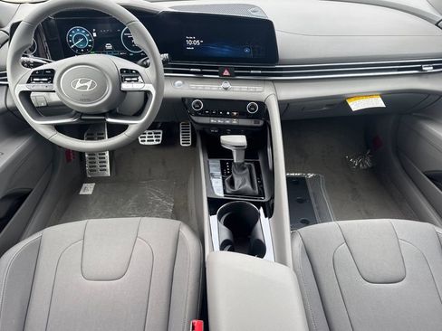 New 2026 Hyundai Elantra Sport FWD image 15