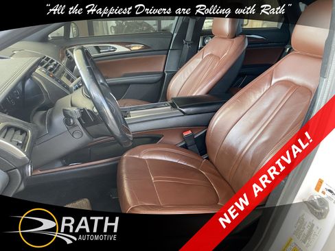 Used 2017 Lincoln MKZ Reserve w/ Luxury Package FWD image 10